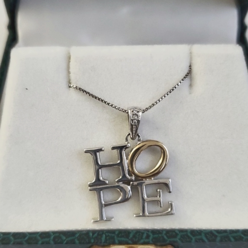 NWOT 14K Gold And Sterling Silver “HOPE” Pendant Necklace with Diamond Accents